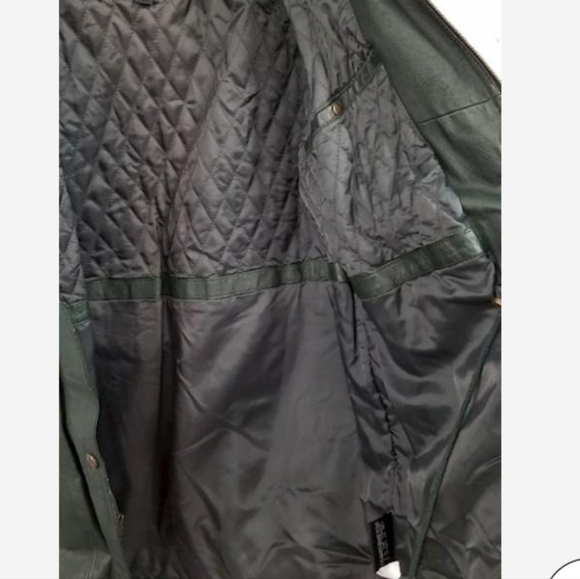 Vintage women's forest green leather trench with removable fur hood, size M - Picture 3 of 4